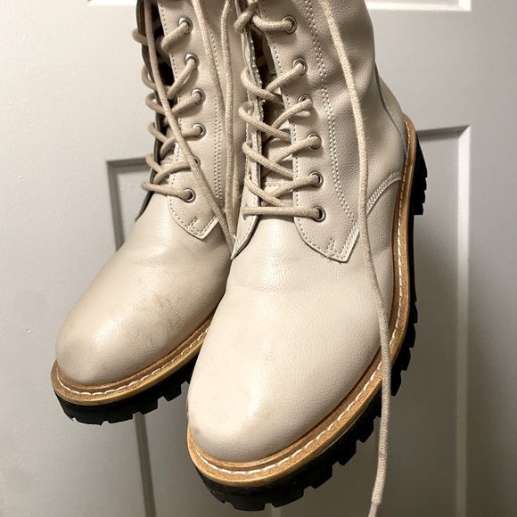 Cream combat boots size 6 - Picture 2 of 3